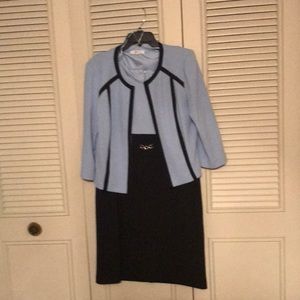 Women’s Skirt Suit Size 12